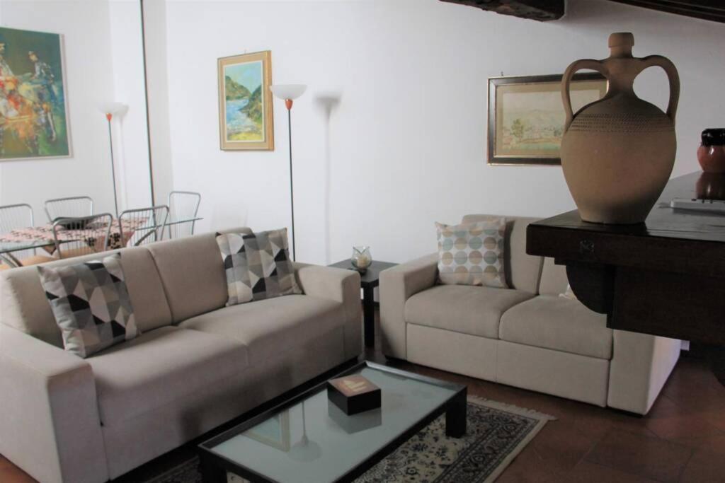 Daisy House: Nice Attic In The Historical Center Salo Ngoại thất bức ảnh